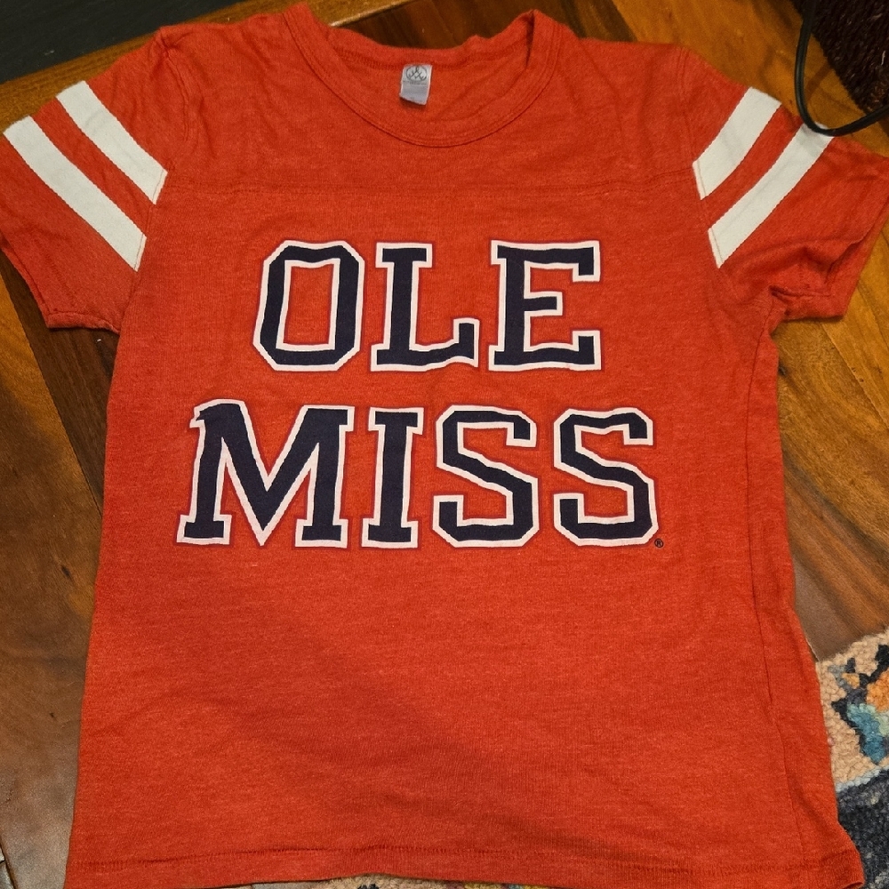Ole Miss Red T-Shirt Size Small